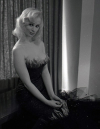 Sabrina in a hotel 1958